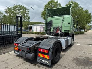 Volvo 4X2 - DIESEL & LNG GAS - Image 5