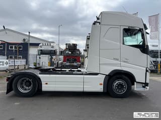 Volvo 500 - Image 5