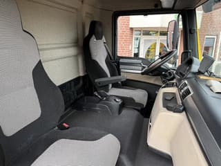 MAN TGL 12.220 4X2 BL Koffer mit Ladebordwand - Image 14