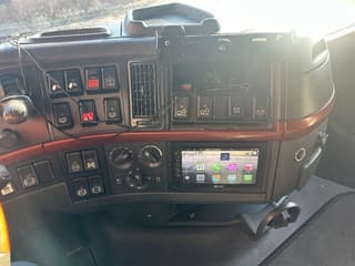 Volvo 16.650 10X4 170 TON INTARDER - Image 12