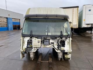 Renault Cabine - Image 2