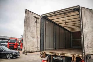 Volvo FM 330+10 pneus/tires-intarder - Image 5