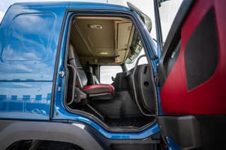 Volvo FMX 460-6x4 - Image 16