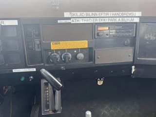International 4x2 210HP + TEUPEN hyLIFT - Image 21