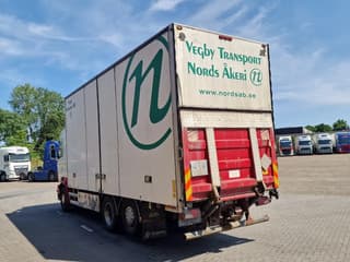 Scania R500 V8 Highline 6x2*4 - Box with side doors - Loadlift - Manual gearbox with retarder - Full air - Steering axle - Image 5