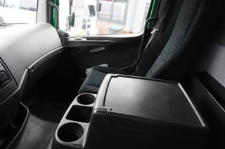 Mercedes-Benz 1018L 4x2 Bakwagen met laadklep Automaat - Image 15