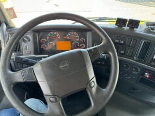 Volvo 12.420 6X2 - EURO 3 + HANGER NETAM-FRUEHAUF + THERMOKING + DHOLLANDIA LIFT - Image 17