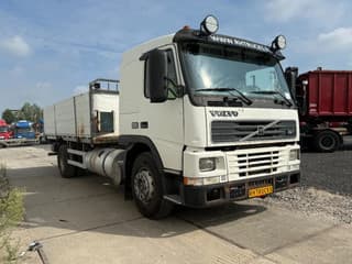 Volvo 4X2 - EURO 2 + MANUAL GEARBOX - Image 3