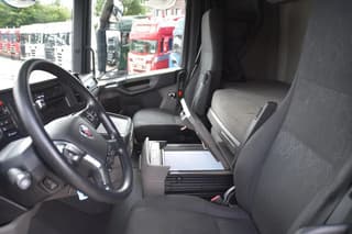 Scania S450 NGS 4x2NB - FULL AIR - RETARDER - ACC - PARK. AIRCO - 2 x FUEL TANKS - TOP CONDITION - - Image 5