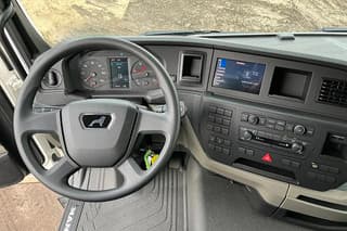 MAN 41.400 BB CH Tipper Truck (31 units) - Image 8