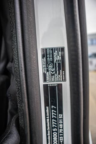 Mercedes-Benz 1845 LS - Image 14