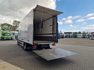 Mercedes-Benz 1833 4x2 - Box with sidedoors - Loadlift - Full air - Mirror cam - Image 8