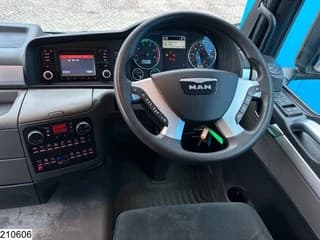 MAN 24 440 6x2, EURO 6, RHD, ADR, Hydraulic - Image 11