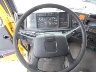 Terberg 8X4 TRIPLE NL TRUCK - Image 9