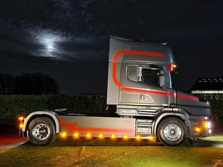 Scania T164-580 V8 Topline 4x2 - Original Torpedo/Hauber - Retarder - 4.70 WB - PTO/Hydraulic - Light bar - Leather seats - Image 47