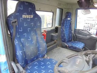 Iveco AD340T36 8X4 - Image 17