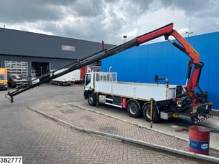 Iveco 410 6x4, EURO 6, Retarder, Palfinger, Remote - Image 2