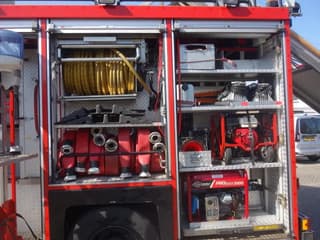MAN 250 godiva pump with holmatro set - Image 16