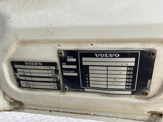 Volvo FM 6x4 / Hooklift and Tractor / Hub Reduction - Image 17