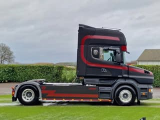 Scania T164-580 V8 Topline 4x2 - Original Torpedo/Hauber - Retarder - 4.70 WB - PTO/Hydraulic - Light bar - Leather seats - Image 9