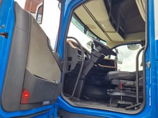 Volvo 13.540 Globetrotter 6x4 - HMF 1920K with remote year 2019 - Full air - Leather - Image 10