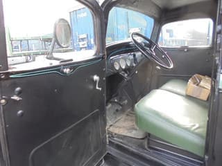 Chevrolet 1 1/2 TON FLATBED - Image 7