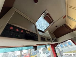Volvo 420 - Image 13