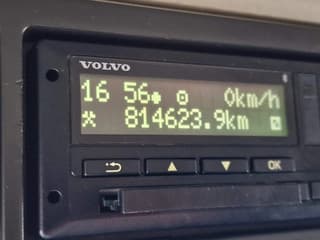 Volvo 13.460 Globetrotter 4x2 - PTO/Hydraulic - 2x tank - Fridge - Full spoiler - Image 15