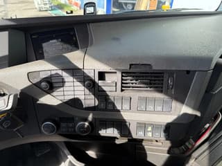 Volvo 4 540, 8X4, 703656 KM, INTARDER TUV 25-02-2026 - Image 11