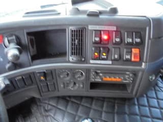Volvo 8X4 NL TRUCK - Image 9