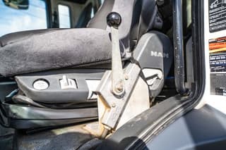 MAN 32.360 BB+LIEBHERR 9m3 - Image 11