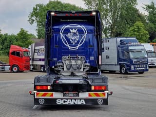 Scania R560 V8 Highline 6x2 - Show truck - Manual gearbox - 2.90 WB - PTO/Hydraulic - Double glazed - Image 6