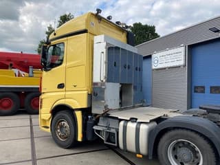 Mercedes-Benz 3351 6x4 - Image 2