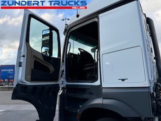 Mercedes-Benz AROCS - Image 9