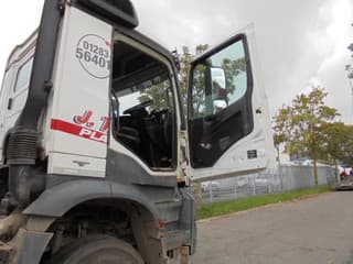 Mercedes-Benz K 8X4 - Image 9