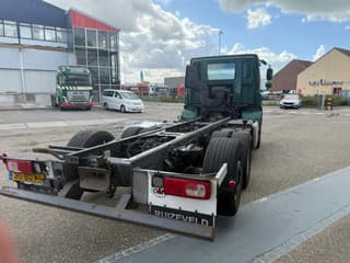 DAF CF 6X2 EURO 6 - ONLY 689.209 KM + STEERING AXLE - Image 3