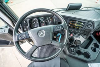Mercedes-Benz AROCS 3240 + STETTER 9m3 - Image 8