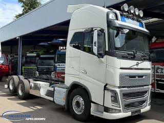 Volvo 750 - Thumbnail 1