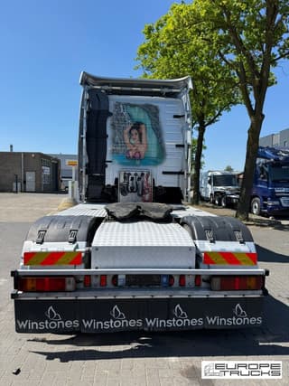 Volvo 420 - Image 4