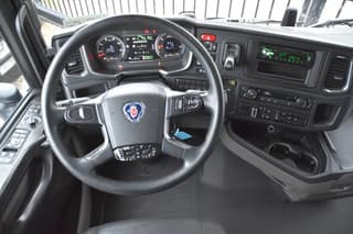 Scania S450 NGS 4x2NB - FULL AIR - RETARDER - ACC - PARK. AIRCO - 2 x FUEL TANKS - TOP CONDITION - - Image 6