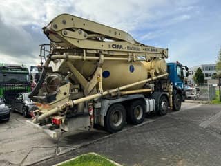 Iveco 410 8X4 CIFA PUMP 24M + MIXER FULL STEEL + REMOTE CONTROL - Image 13