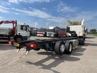 DAF CF 75.310 6x2 Chassis Cabine 2013 - Image 3