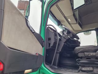 Volvo 13.460 Globetrotter 6x2 - Chassis - 4.60 WB - HUB Reduction - LNG - Image 9