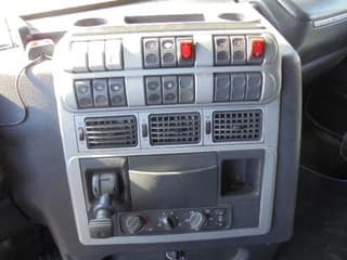 Iveco 450 6X2 RETARDER - Image 13