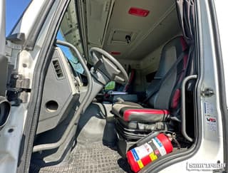 Volvo 8X4   HMF 6020 K8  KRAAN    231.000 KM     +    2023 STERK TRAILER   SUPER CONDITION - Image 15