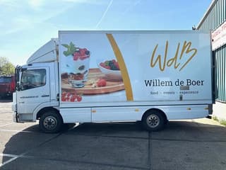 Mercedes-Benz 816 L 4x2 ORIGINAL DUTCH COOLER TRUCK WITH CARRIER XARIOS 600D/E (MANUAL GEARBOX / AIRCONDITIONING / 2.000 KG. TAILLIFT) - Image 5