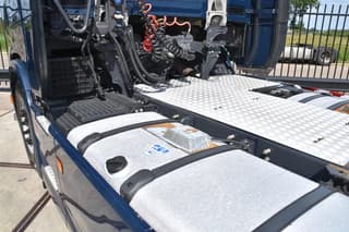 Scania S450 NGS 4x2NB - FULL AIR - RETARDER - ACC - PARK. AIRCO - 2 x FUEL TANKS - TOP CONDITION - - Image 7