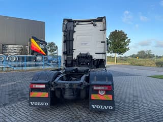 Volvo FH460 - Image 11