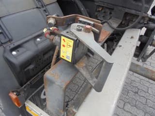 Scania P400 6X2 - Image 28
