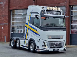 Volvo FH 2025 - 16.780 Aero XL 6x2/4 - New - Full spec - Retarder - I parkcool - Performance - Leather -BUFFL interior miniatuur